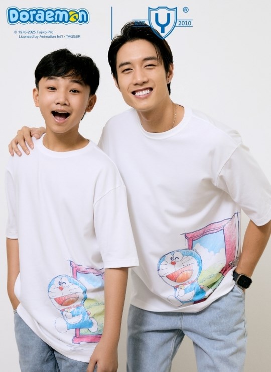 Áo Thun Tay Ngắn Vải Công Nghệ Cool Touch Mặc Mát Doraemon 18