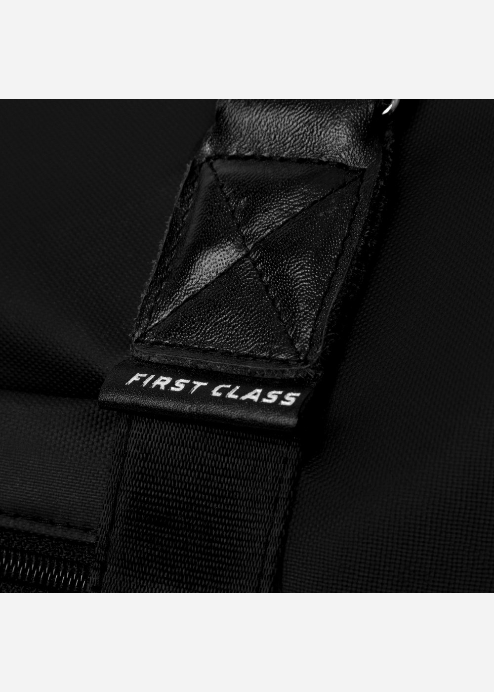 Túi Đeo Duffel Bag First Class 01